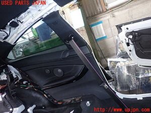 1UPJ-22397680]BMW M4 クーペ(3C30 F82)左リアピラートリム 中古