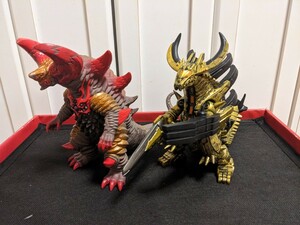 ウルトラマン怪獣 DX スーパーグランドキングスペクター　スカルゴモラ