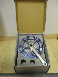 シマノ　クランクセット　ULTEGRA FC-6503/SPECIALITES TA HEGOA　フランス製ギア良品。梱包している箱はシマノの違うものです。