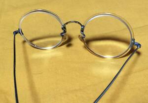 古い老眼鏡　（折りたたみ式）　古い真鍮メガネチェーン　明治昭和レトロ　古道具アンティーク　