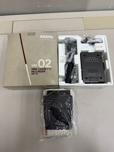 AK☆ ジャンク SANYO MINI CASSETTE RECORDER MR-02 サンヨー ミニカセットレコーダー 付属品有り 説明書付き 箱付き カセットレコーダー 