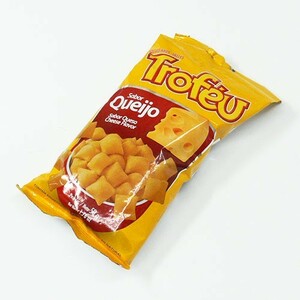 トロフェオ　スナック 50g チーズ味　Trofeu Queijo