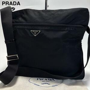 c5【極美品】プラダ　PRADA ナイロン　三角ロゴ　ブラック　黒　A4可　ショルダーバッグ　ダブルファスナー　クロスボディ　