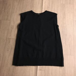 100円スタート□ 新品　UNTITLED アンタイトル　ニットベスト　セーター