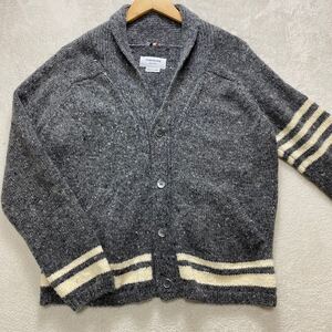 【極美品・現行タグ】 THOM BROWNE トムブラウン メンズ ウール ニット ショールカラー カーディガン 4bar グレー ジャガードロゴ 4 XL