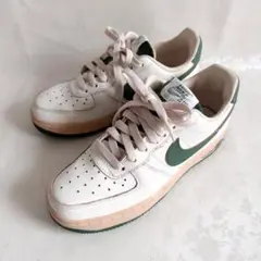 【NIKE ナイキ】AIR FORCE 1 スニーカー DZ4764 133