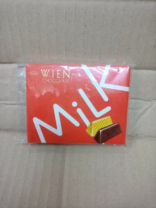 （まずまず良好）カネボウ WIEN / ウィーン チョコレート 空箱 1983年 / 昭和レトロ パッケージ コレクター 空き箱 空袋 空き容器 包み紙