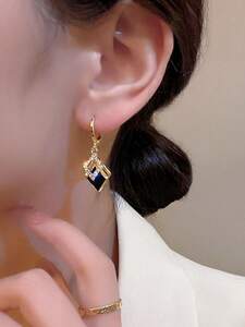 レディース ジュエリー ピアス ダングルイヤリング 女性用 黒いダイヤモンド型 キラキラした耳飾り キレイめファッション 1ペア