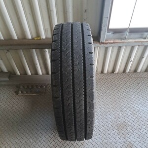 トーヨータイヤ　245/70R19.5 バリ山　⑥