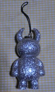 UAMOU silver lame ウアモウ 銀ラメ ミニソフビ ストラップ キーホルダー オリジナル デザイナーズ 人形 フィギュア 日本製 made in japan