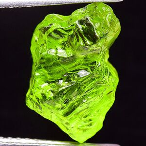 【世界の原石:グリーンペリドット 6.10ct:4369】アフリカ産 Natural Green Peridot Rough カンラン石 苦土橄欖石 鉱物 宝石 標本 Africa