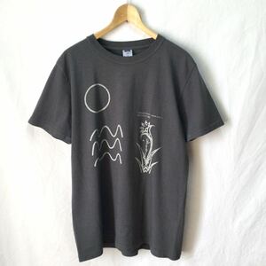 未使用 UNDER GARMENT JAPAN Tシャツ UGJ 太陽 月 波 グレー XL