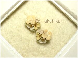 akahika*樹脂粘土花パーツ*左右対称ブーケ・小花・オレンジ