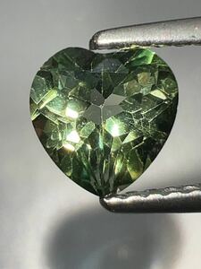 「特別価格」ミスティックグリーントパーズルース　1.15ct KS500-112 YB