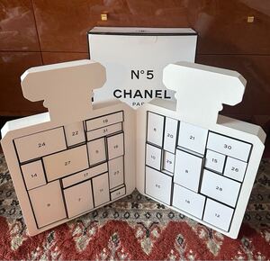 特大40cm！レアです！【 CHANEL 】ノベルティ カレンダーBOX 空箱　 シャネル ディスプレイなどにいかがですか？