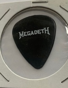 メガデス Megadeth ギター ピック デイヴ・ムステイン テーム・マントゥサーリ マーティ・フリードマン アル・ピトレリ 送料無料