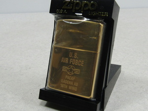 ■■⑯ ZIPPO ジッポー オイルライター US ARI FORCE エアーフォース ゴールドカラー 2002年 ケース付■■