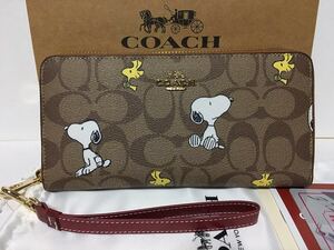 【未使用・送料無料】COACH 長財布★ラウンドファスナー★コーチ×ピーナッツ★スヌーピー限定モデル　CE705