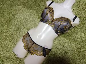 ★G65★アンブラ【ANNEBRA/Marie Antoinette】新品タグ付き　インポート　ブラジャー&タンガ　ブラセット　未使用品　Yellow/