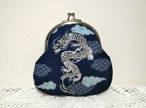  【昇り龍 がま口ポーチ】小銭入れ 財布 コインケース*紺 ネイビー*口金幅 9.5㎝*龍 竜 ドラゴン 雲竜 和柄*がま口 ポーチ *ハンドメイド♪