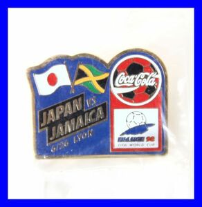 ●未使用品 コカコーラ CocaCola JAPAN vs JAMAICA ジャパン ジャマイカ サッカー ピンバッジ バッヂ バッチ 1994年～1998年 Z3531