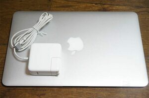 Apple アップル ノートPC MacBook Air 11インチ A1465 2012model Corei5 / 4GB / 60GB(SSD) / 充放電回数18回