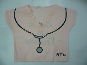 子供服　だまし絵Tシャツ　ピンク　看護婦Nurse in Training