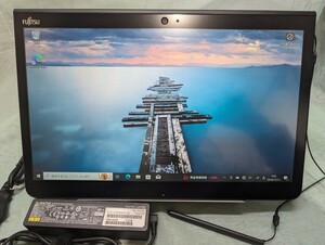 Fujitsu タブレット ARROWS Tab Q737/R i5 第7世代 SSD256GB