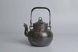 純銀保証 蔵六造 獣口 饕餮紋 三連環玉摘蓋 湯沸 銀瓶 時代物 古美術品 煎茶道具 重さ878ｇ