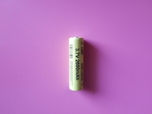 18650充電バッテリー 2600mAh ボタンタイプ