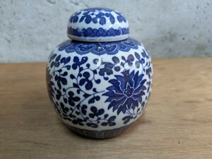 茶入れ 古い染付 花唐草 茶壷 茶瓶 お茶道具 青華 古玩 古美術 時代物 骨董品 中国 高さ約16cm 検/景徳鎮