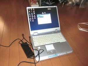 ★新規Windows98se&XP_Win95_Win3.1★Pen4 1.9Ghz★メモリ768MB★HDD60GB★ACアダプター付属★