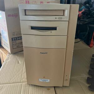 Power MacintoshPower Macintosh 8500/120 現状品ジャンク扱い　コードなし