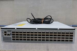 G4569 Y Cisco 8102-64H-O 64 ポート 8000 シリーズルーター/FAN-2RU-PI-V2 ファンモジュール/PSU650W-ACPI 650W 電源 341-101257-01