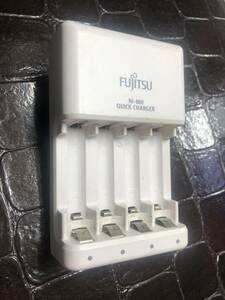 ニッケル水素電池専用充電器　FCT344-AJ　単三単四　４個独立charge　Fujitsu　FDK株式会社　ワンオーナ中古品