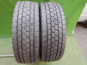 ★BRIDGESTONE M800★265/60R22.5 143/140J 残り溝:7.9mm以上 2017年製 傷、汚れ等あり 2本共にビードに傷あり 2本 MADE IN JAPAN