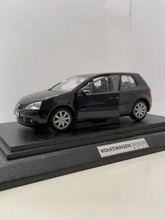 Volkswagen Golf ミニカー 1/43 ブラック