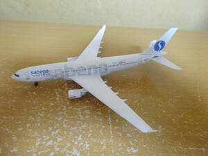 1/400　ドラゴン　サベナ　A330-200