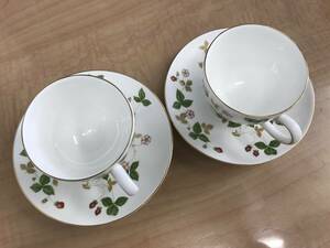 65907 WEDGWOOD ウェッジウッド カップ&ソーサー ペア 2客セット 計4点 洋食器 BONE CHINA ワイルドストロベリー いちご WILD STRAWBERRY