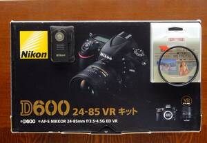 NIKON。D600外箱、リモコン　ML-L3、Kenko　MCプロテクター72ｍｍ、以上3点。折曲げ寸法　高さ＝320ｍｍ、幅＝580ｍｍ、厚さ＝30ｍｍ。