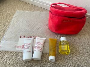 ☆クラランス　CLARINS☆ボディホリデーキット2024☆新品☆ポーチ&ボディローション、ボディオイル、スクラブ、バスローション(美容液なし)