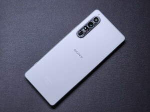 Xperia 1 III SO-51B フロストグレー docomo SIMロック解除申請済み スマホ