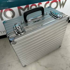 【即決/即納】！希少モデル！ RIMOWA リモワ カメラケース 精密機器ケース アタッシュケース トランク 571.02.19.9