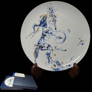 Meissen マイセン　干支プレート　2002年　陽気な馬　金彩染付　絵皿　飾皿　イヤープレート　箱付き