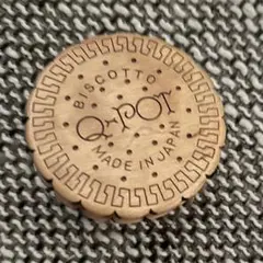 Q-pot. キューポット　タイピン　ビスケット　クッキー