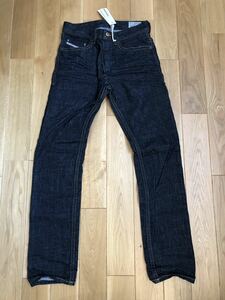 新品 Diesel ディーゼル　メンズ　デニム ジーンズ　BRADDOM W26　L30　シワ加工