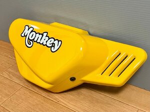 ▼ モンキー125 ▲ Monkey125 ヨシムラ製のサイドカバーです！ ステー付● イエロー♪