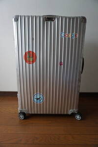 リモワ　970.73 クラシックフライト 4輪　スーツケース85L　RIMOWA シルバー　中古