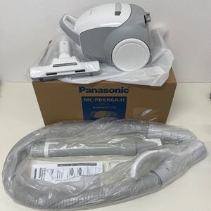 未使用品 Panasonic パナソニック MC-PBKN6A-H 2024年製 グレー 電気掃除機 紙パック式 250112KA