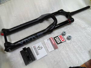 新品 未使用 ROCKSHOX YARI RC 27.5er 15X110 170mm 